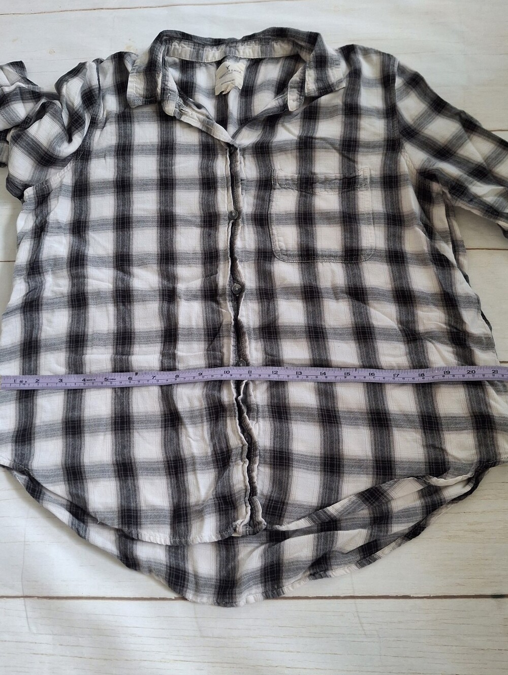 American Eagle Large Boyfriend Fit Black White Plaid Long Sleeve Shirt - Picture 9 of 14